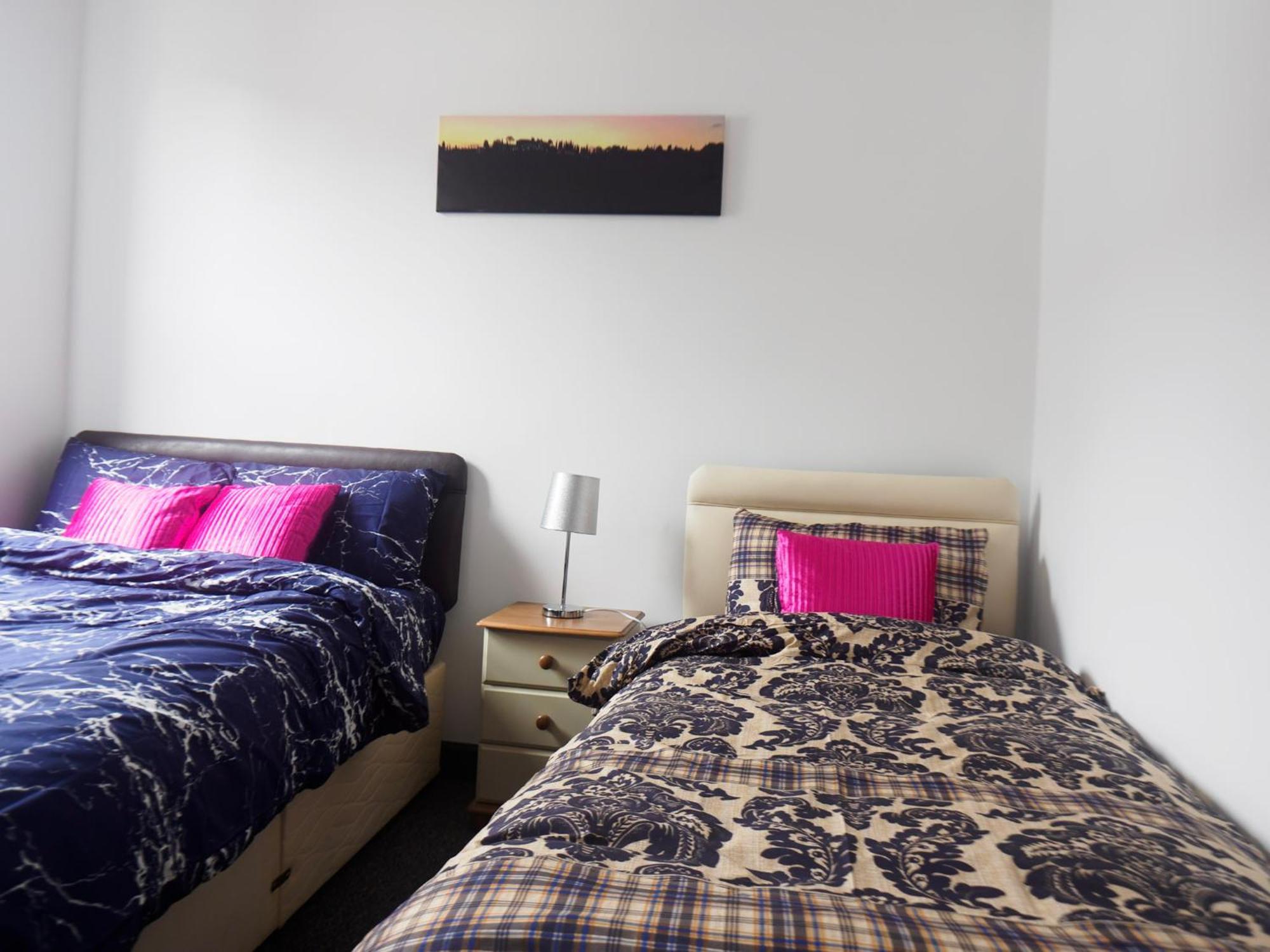 Chatham Lodge Family Room 2 Ensuite Stoke-on-Trent Bagian luar foto